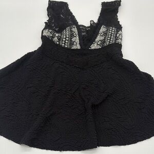 Free People Black Lace Detail Peplum stretch Top size XS pre owned